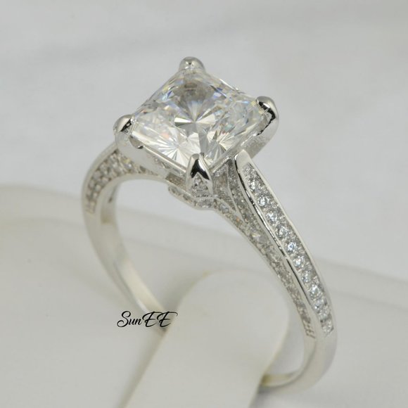 New His Hers Princess Cut Lab Diamond Wedding Engagement Ring Set - Picture 5 of 11